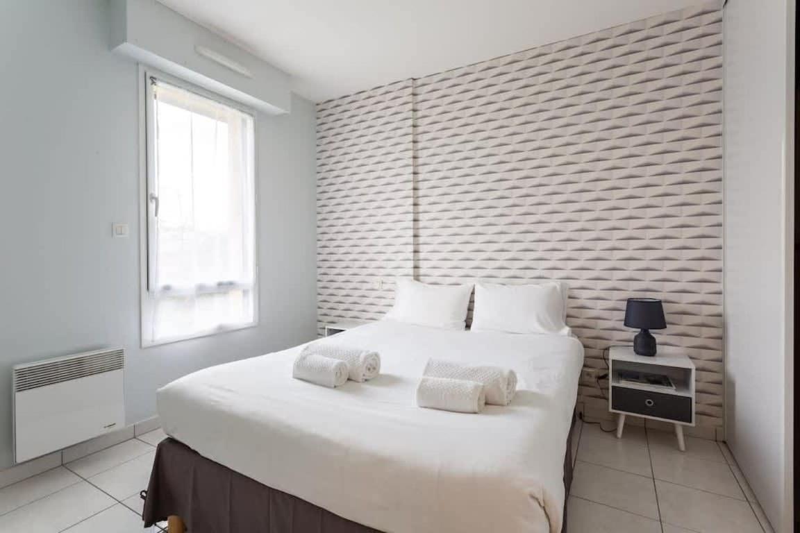 L'Opale - Joli Appartement Avec Jardin Et Garage 迪纳尔 外观 照片
